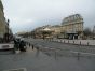  boulevard avec manège d'enfants